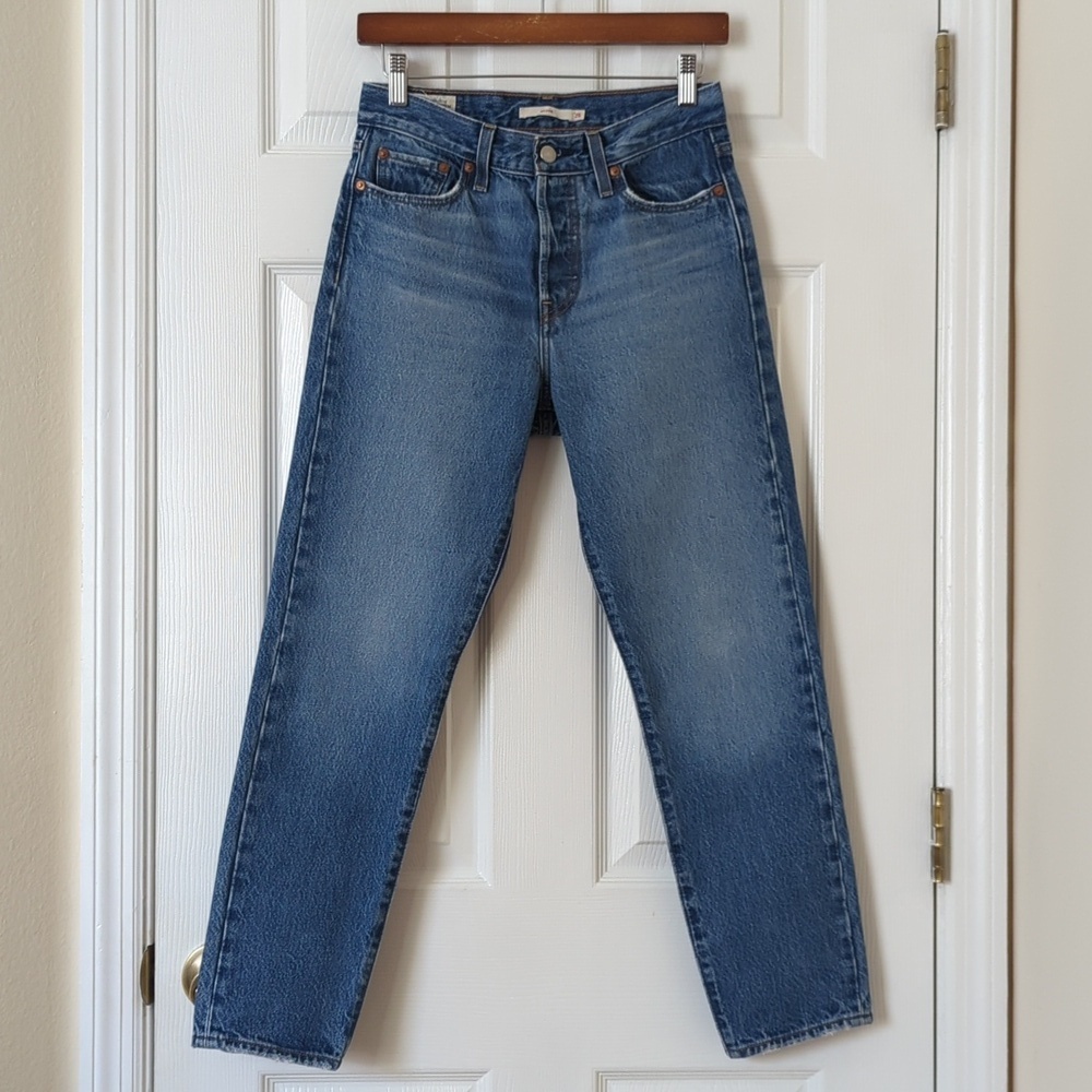 Levi's Premium Medium Wash High Rise Wedgie Slim Fit Cropped Button Fly Jeans 26